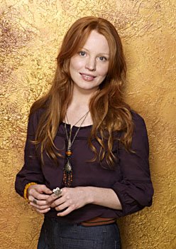 Lauren-Ambrose-pilot